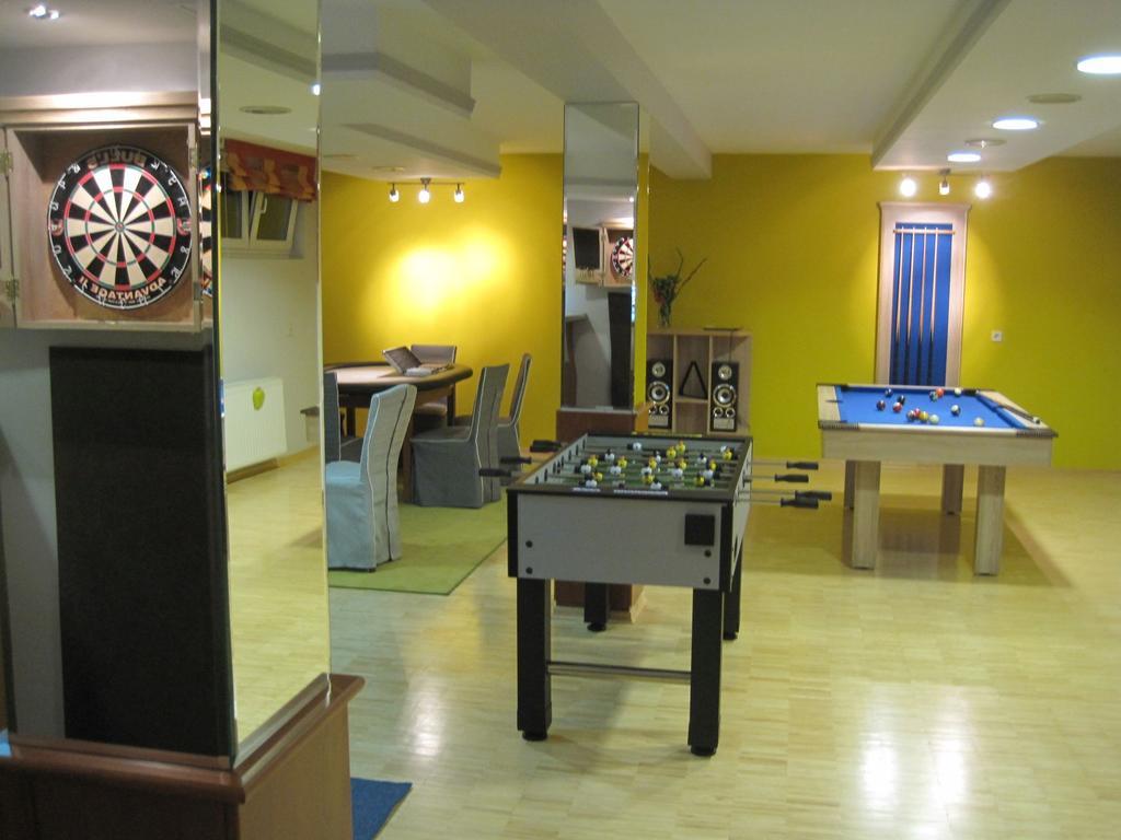 Hotel Ðakovo Kültér fotó