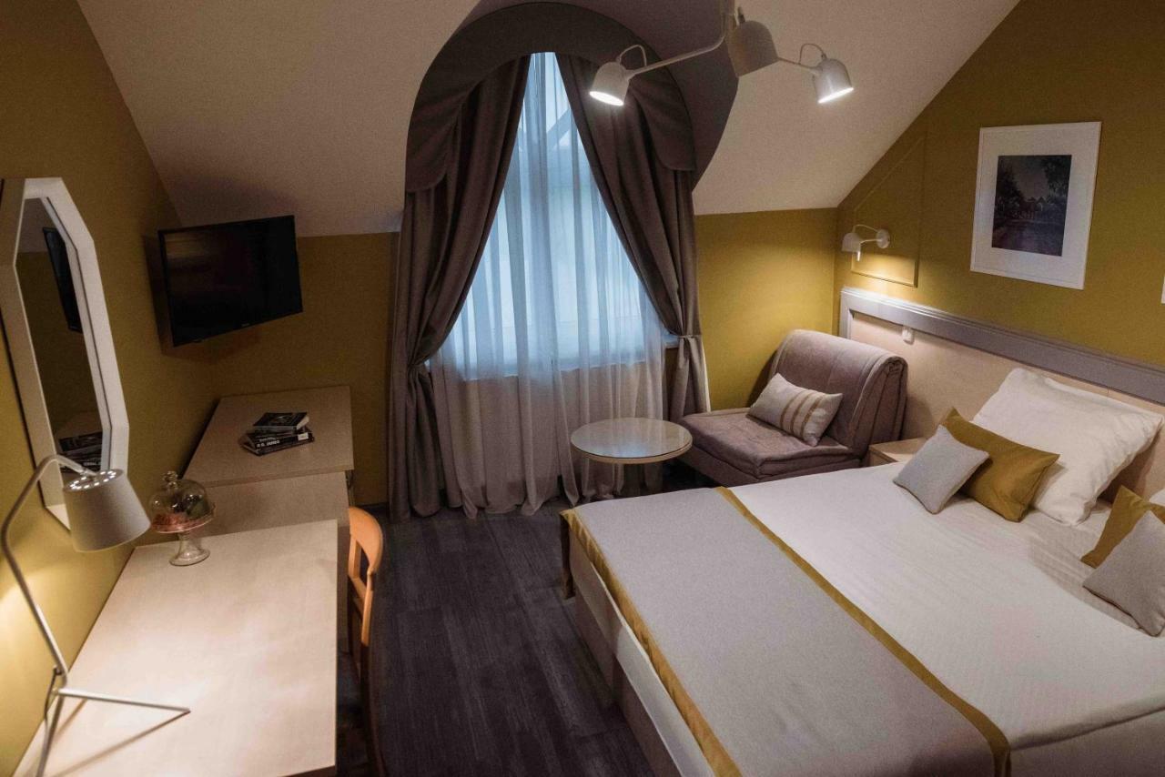 Hotel Ðakovo Kültér fotó